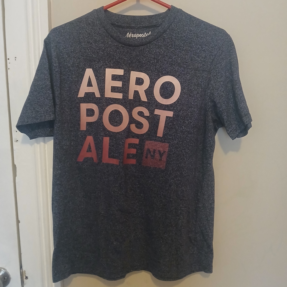 Aeropostale Men's Gray Graphic T-Shirt